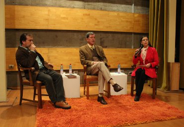 Con exposición fotográfica y diálogo sobre inmigrantes comenzó la Semana del Patrimonio en la PUCV - Foto 4