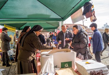 Congregaciones religiosas deleitan con sus productos de repostería en feria “Mano de Monja” - Foto 1