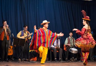 Conjunto Folclórico PUCV realizó colorida muestra de bailes religiosos del Norte Grande - Foto 2