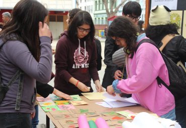 Programa BETA traslada su Feria de Aprendizajes al Liceo Bicentenario de Valparaíso - Foto 3