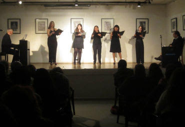 Solistas del Coro Femenino PUCV interpretaron los “Cantos del Capitán” en La Sebastiana - Foto 1