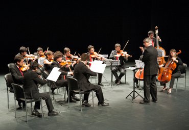 Orquesta de Cámara PUCV ofrece concierto “Estaciones en el tiempo”