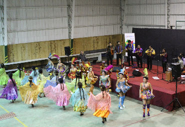 CFT UCEVALPO de Quillota se tiñó con los colores de los bailes del Norte Grande - Foto 2