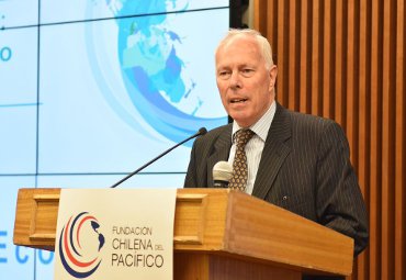 Director del CEA PUCV es nombrado como Consejero Honorario de la Fundación Chilena del Pacífico - Foto 1