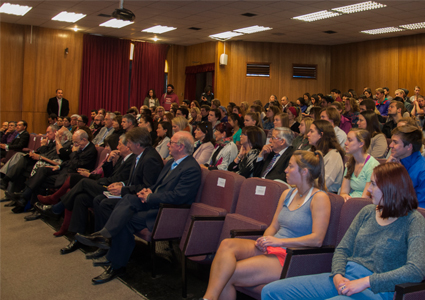 Embajador de Estados Unidos visitó la PUCV en el marco de un ciclo de conferencias con diplomáticos - Foto 4