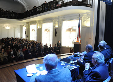 Expertos participan en debate constitucional en la PUCV - Foto 2