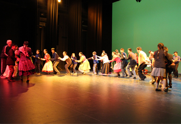 Alumnos recorrieron el país a través de la música y la danza - Foto 3