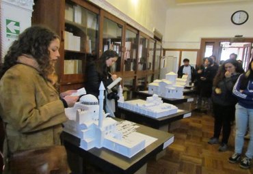 Instituto de Historia: Inauguran exposición de maquetas y dibujos de obras arquitectónicas del medievo - Foto 1