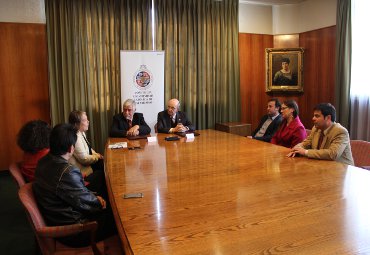 PUCV firmó convenio de colaboración con el Parque Cultural de Valparaíso - Foto 2