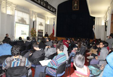 Instituto de Geografía realizó conferencia sobre impacto de la desterritorialización de pueblos indígenas - Foto 3