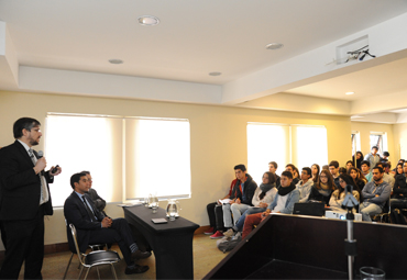 Superintendentes del sector financiero dictan conferencia a alumnos de la PUCV - Foto 3