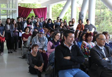 Instituto de Literatura y Ciencias del Lenguaje realiza “Festival de las Letras 2016: locos y jocosos” - Foto 3