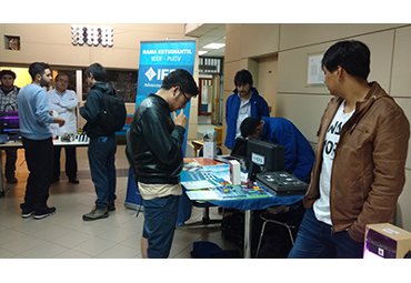 Estudiantes de Ingeniería Eléctrica realizan Primera Feria sobre “Eficiencia Energética” - Foto 1