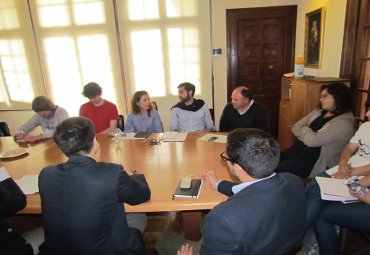 En la PUCV realizan I Jornada de Investigación en Historia sobre fuentes y metodología - Foto 3