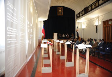 PUCV realiza ceremonia de presentación de libros ganadores en concurso de Monografías Académicas - Foto 3