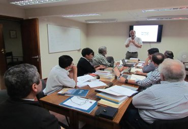 Facultad de Teología finaliza curso de Actualización Teológica de Verano para sacerdotes diocesanos y religiosos - Foto 2