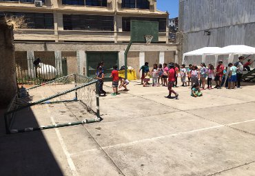 Escuela de Educación Física realiza talleres recreativos para niños del barrio La Matriz - Foto 2