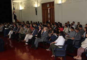 Académicos participan de jornada informativa sobre el Proceso de Admisión 2017 - Foto 1