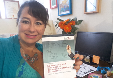 Profesora de la Escuela de Pedagogía publica libro sobre mentoría - Foto 1
