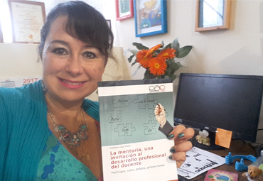 Profesora de la Escuela de Pedagogía publica libro sobre mentoría