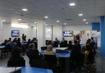 Inauguran nueva Aula de Aprendizaje Activo A3 en la Facultad de Ingeniería - Foto 3