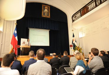 Experto de la Universidad de Columbia expuso sobre cambio climático en la PUCV - Foto 3