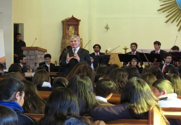 Orquesta de Cámara PUCV continúa temporada de conciertos educacionales en Concón y Quillota - Foto 3