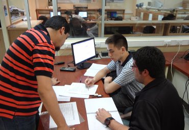 Proyecto de Innovación aplicó técnicas de Aprendizaje Activo en la Escuela de Ingeniería Eléctrica - Foto 2