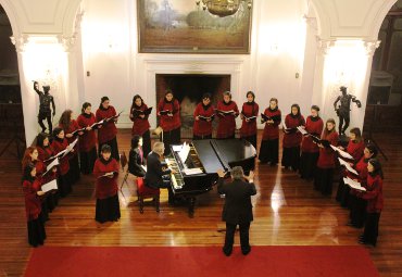 Coro Femenino de Cámara realizó concierto “Salut La France” en el Club de Viña del Mar - Foto 1