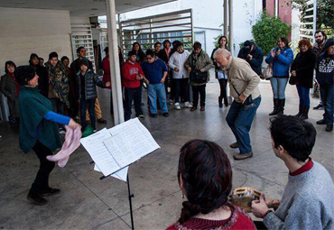 Estudiantes PUCV realizan talleres inclusivos para personas con discapacidad - Foto 1