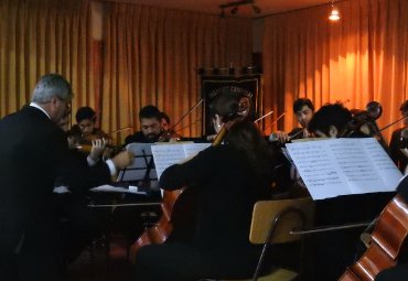 Orquesta de Cámara PUCV realiza Conciertos Educativos en San Antonio y Casablanca - Foto 1
