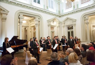 Orquesta de Cámara PUCV realiza presentación en Palacio Rioja de Viña del Mar - Foto 3