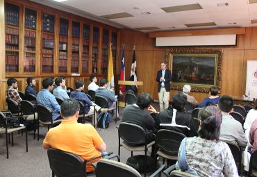 Escuela Oscar Romero: Senador Ignacio Walker expuso en Seminario sobre Democracia y Ciudadanía - Foto 3