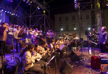 Orquesta Andina PUCV fue protagonista en concierto “Mil Cantoras para Violeta” - Foto 3