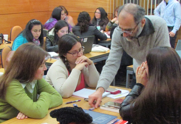 PUCV, CORMUVAL y EPV desarrollan programa de enseñanza de la matemática - Foto 1