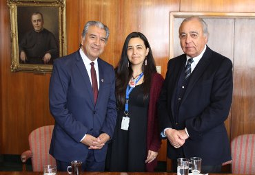 Embajador de Chile en Guatemala visitó la PUCV para avanzar en ámbitos de cooperación internacional - Foto 3