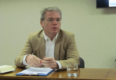 Doctor alemán analiza el pensamiento teológico de Martín Lutero desde la cruz de Cristo - Foto 2