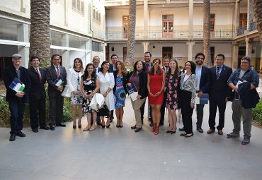 27 docentes reciben certificación de Diplomado en Docencia Universitaria PUCV - Foto 1