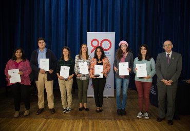 PUCV premió a alumnos de primer año que destacaron por su excelencia académica - Foto 2