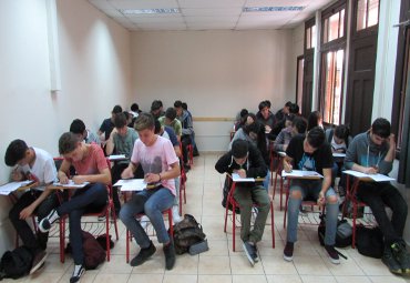 Más de 400 estudiantes participaron en Campeonato Escolar de Matemática 2018 realizado en la PUCV - Foto 1