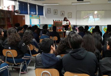 ILCL participa en actividades de Semana del Libro en 5 colegios de la región - Foto 1