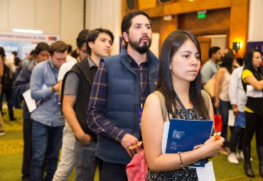 PUCV participó en Feria de Postgrados Learn Chile realizada en Ecuador - Foto 3