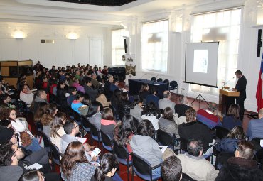 Dr. Peter Burke inauguró Simposio de Didáctica de las Ciencias Sociales: 