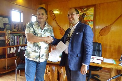 Derecho PUCV suscribe convenio de colaboración con Municipalidad de Isla de Pascua - Foto 1