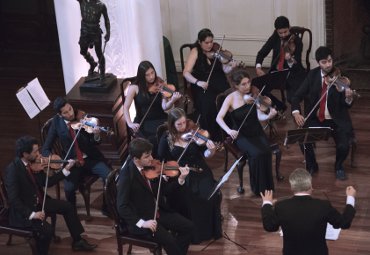 Orquesta de Cámara PUCV inaugura XXXVIII Temporada Anual de Conciertos en el Club de Viña del Mar - Foto 3