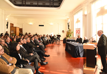 PUCV entrega grado de Doctor Honoris Causa a académico Andrés Illanes - Foto 1