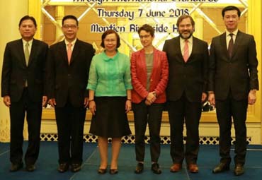 Director ejecutivo de Centro Vincular participó en “Semana de Derechos Humanos y Empresas” en Tailandia - Foto 2