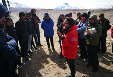 Alumnos de Geografía PUCV realizan talleres y trabajos de limpieza en comunidad de Colchane - Foto 2