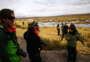 Alumnos de Geografía PUCV realizan talleres y trabajos de limpieza en comunidad de Colchane