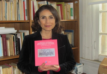 Académica PUCV lanzó libro que recopila fuentes para la historia de la Patagonia occidental en el período colonial